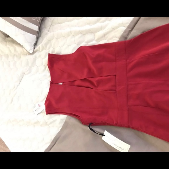 Forever 21 red dress new NWT size small open back - Picture 3 of 3